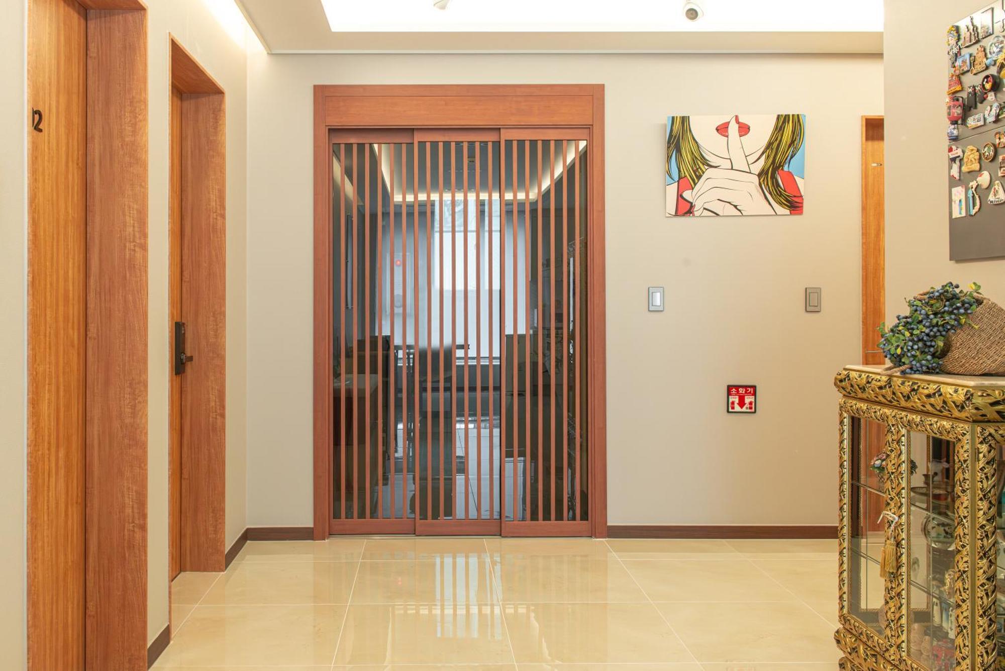 Incheon Airport Guest House King Экстерьер фото